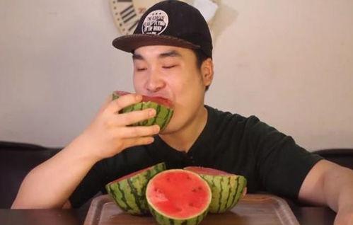 济宁网红吃瓜事件是真的吗,济宁网红吃瓜事件真相揭秘  第2张 济宁网红吃瓜事件是真的吗,济宁网红吃瓜事件真相揭秘  第2张