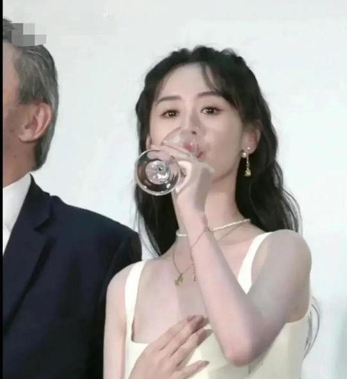 娱乐圈最新爆料情侣,明星情侣甜蜜互动引热议  第2张 娱乐圈最新爆料情侣,明星情侣甜蜜互动引热议  第2张